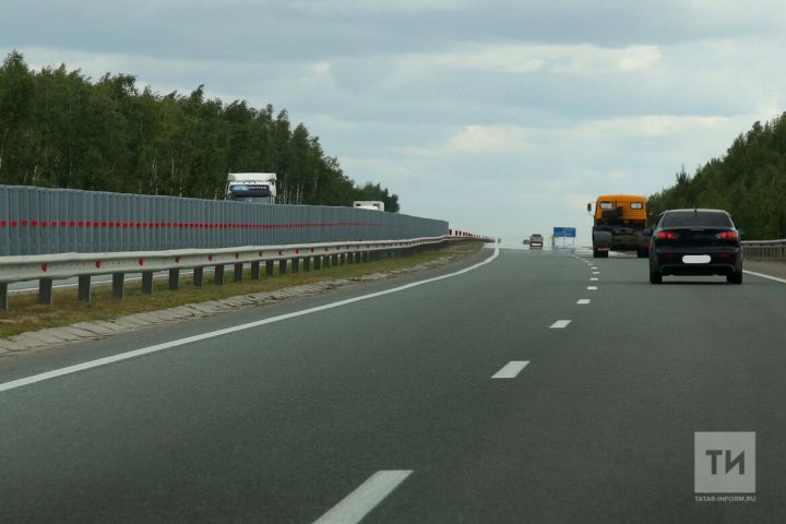Татарстанских водителей будут наказывать за выезд на автобусную полосу движения