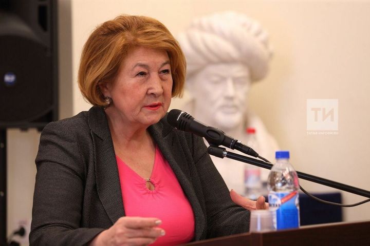Зиля Валеева: «Раис — это вполне татарское слово с историческим контекстом»