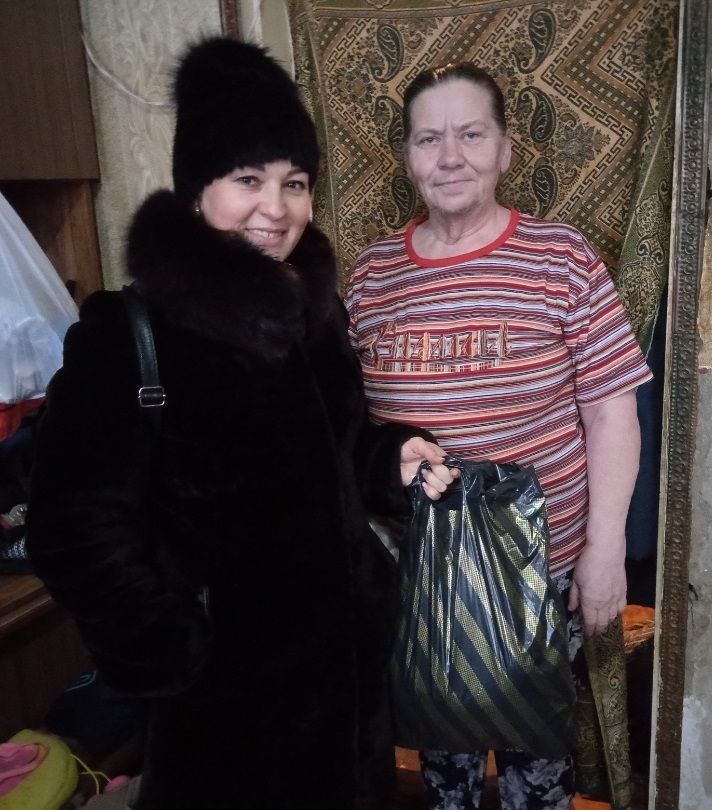 Библиотекари Рыбно-Слободского района побывали в гостях у  пожилых  людей с ОВЗ
