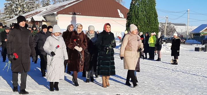Рыбнослободцы почтили память советских воинов, погибших в годы ВОВ