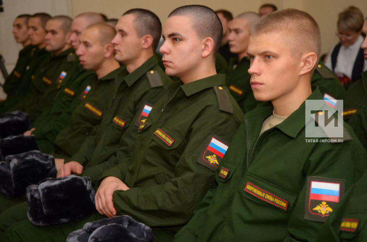 Россиядә контракт буенча хәрби хезмәт өчен яшь чикләве бетерелде