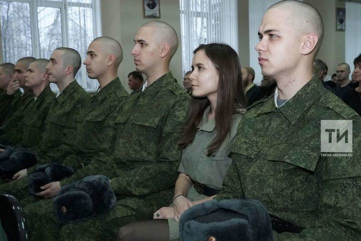 В Рыбно-Слободском районе 30 юношей отправились на службу в армию