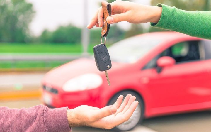 Автоэксперт дал совет, как сэкономить при покупке авто