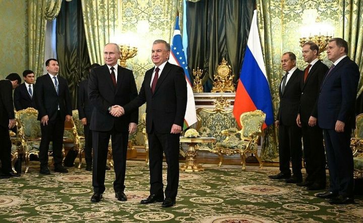 Путин: Мы гордимся тем, как развивается Казань