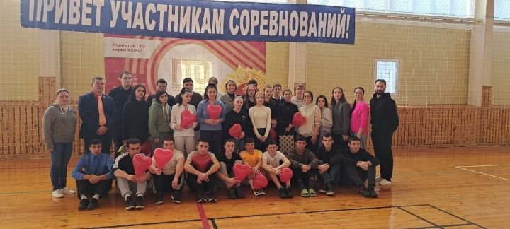 Для Рыбно - Слободских студентов прошла игра: «Веселые старты на день влюбленных»