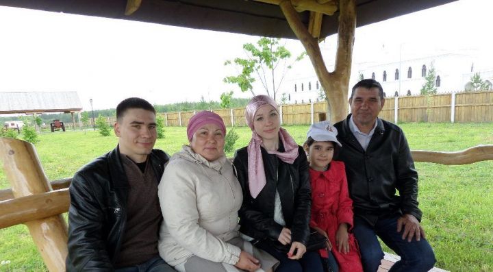 Балык Бистәсендә читтә хәрби бурычларын үтәүче хәрбиләрне искә алу көне