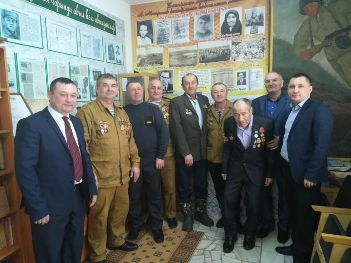 В одной из школ Рыбно-Слободского района открылся уголок памяти воинов-интернационалистов