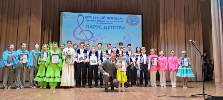 В районном доме культуры прошел ежегодный отчётный концерт учащихся Детской школы искусств им.Ф.Ахмадиева.