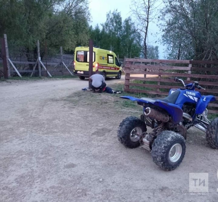 Житель Рыбно-Слободского района погиб врезавшись в столб на квадроцикле