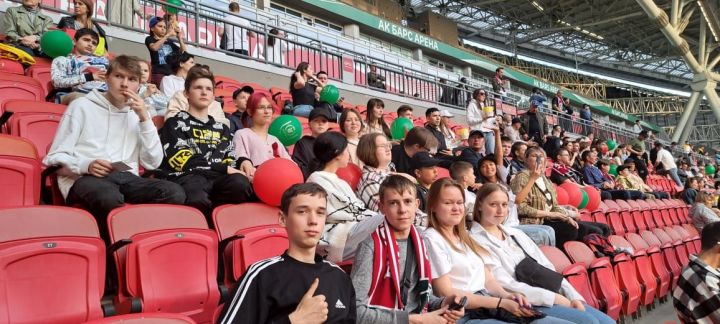 Юные болельщики из Рыбно-Слободского района побывали на футбольном матче в Казани