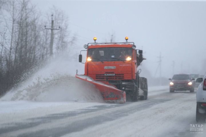 На федеральных трассах Татарстана ввели ограничение движения для автобусов и грузовиков
