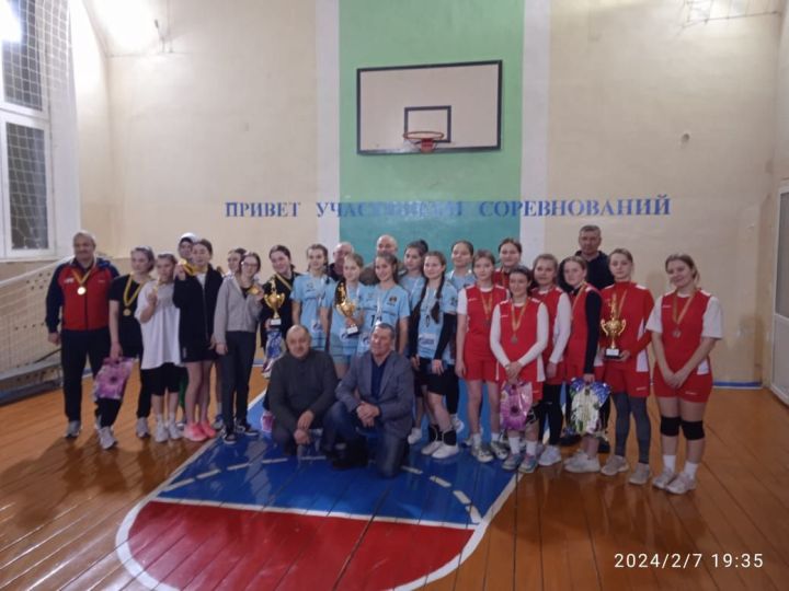 В Кутлу-Букашской школе прошел турнир памяти тренера Валерия Ивановича Гаврилова
