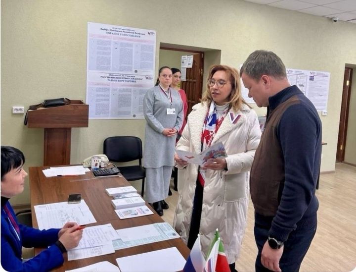 В Рыбно-Слободском районе министр ознакомилась с работой избирательных участков