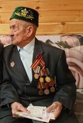 Герой войны Мирзахан Ахметов прекрасно помнит свое славное прошлое