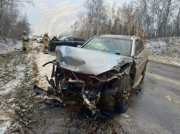 Трагедия на дороге: женщина погибла в аварии в Татарстане