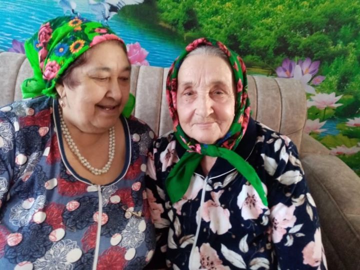 Үри авылыннан Мария Новикова мактаулы хезмәт юлы узган
