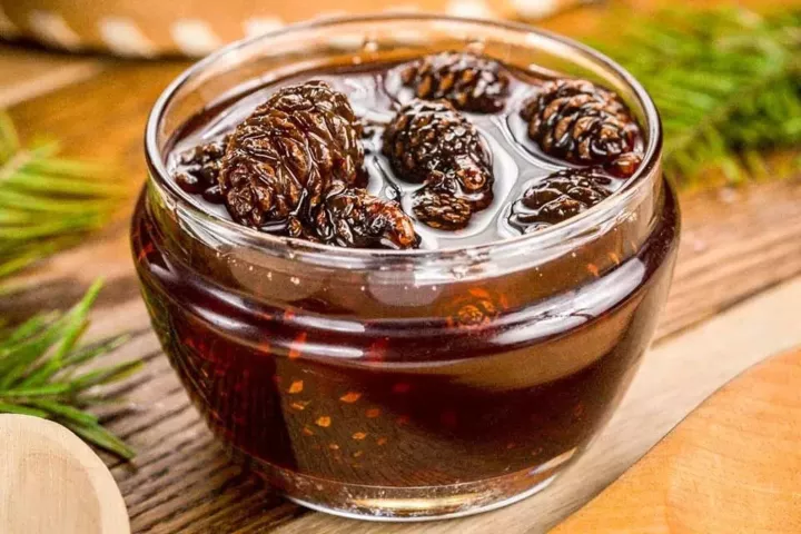 Полезное варенье  из сосновых шишек
