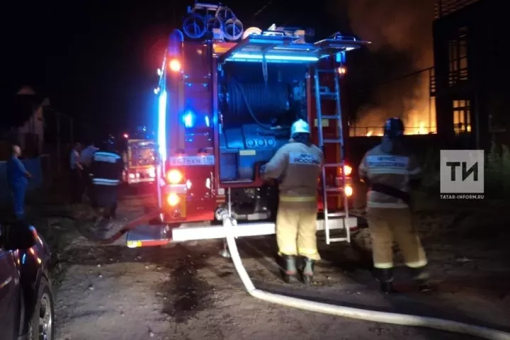 Чрезвычайная ситуация в Казани: пожар в больнице на Мавлютова