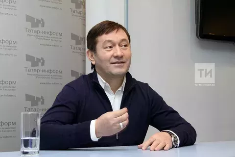 Айдар Галимов: «Анда бит сорап та тормыйлар, тибеп төшерделәр»