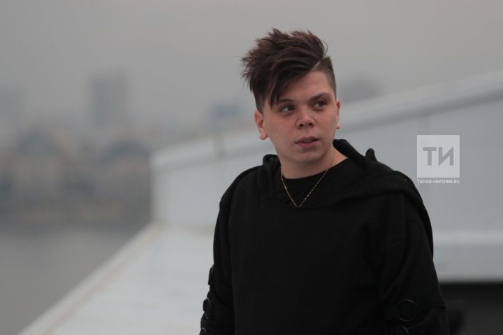 Җырчы Элвин Грейга музыка белән шөгыльләнүне тыйганнар