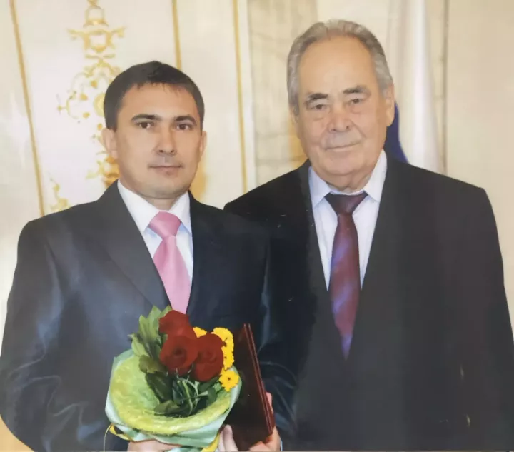 Илгизәр Гайнетдинов: «17 яшьтә ясалган операция, минем агроном булырга теләвемдә беренче киртәне куйды»