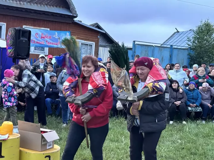 В селе Уреево-Челны состоялось праздничное мероприятие, посвящённое Троице