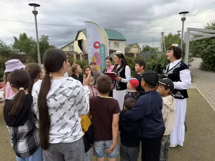Детский праздник чтения в сквере Центральной мечети